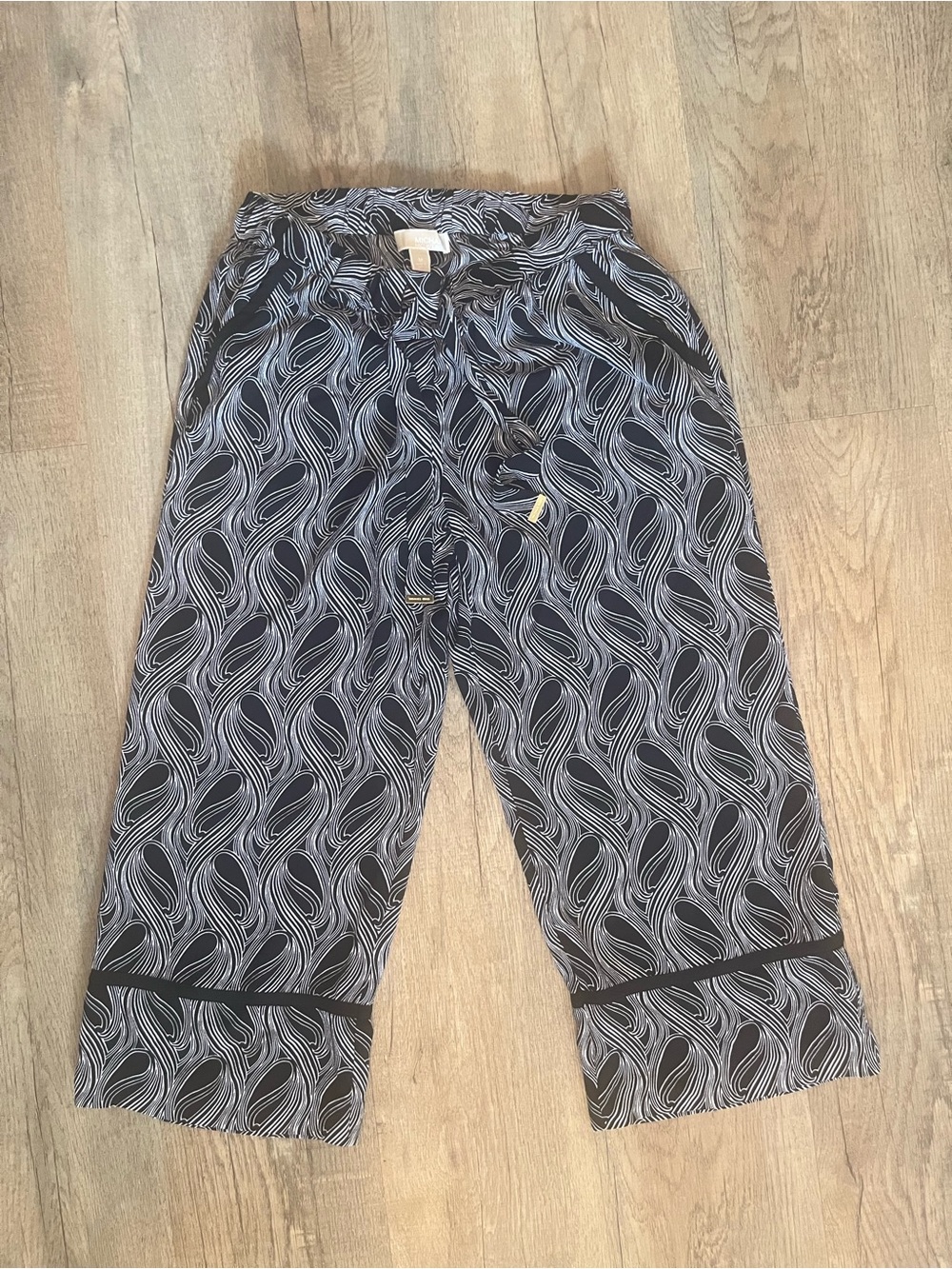 Michael Kors Black & White Printed Cropped Pants